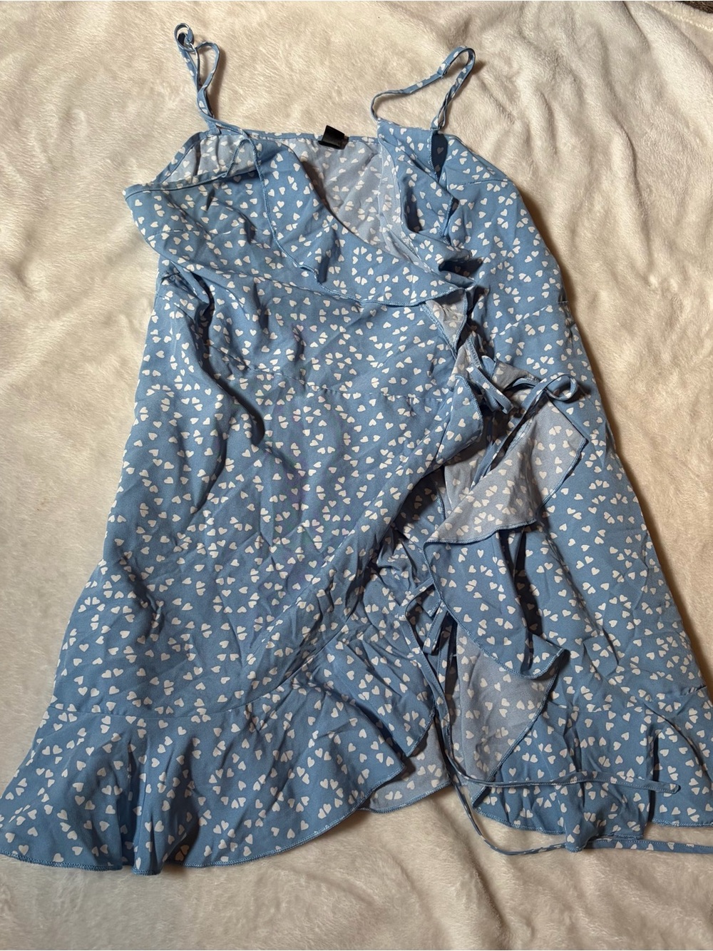 SHEIN Blue Heart Print Ruffle Wrap Dress